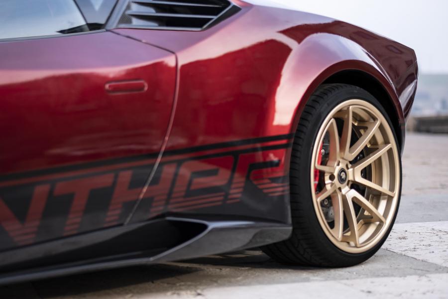 Детали экстерьера De Tomaso Pantera by Ares Design 2019 года  (фото 4 из 25)
